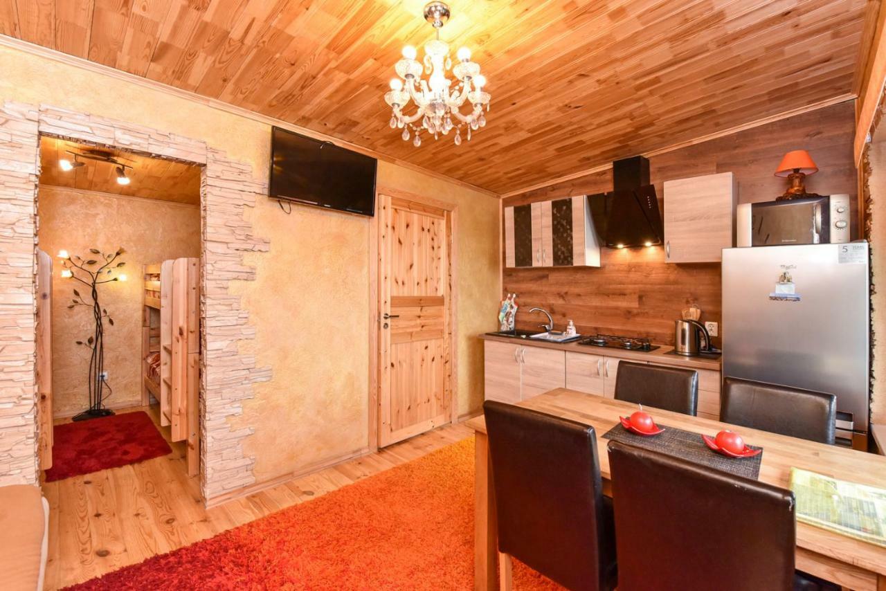 Zelta Pirts Guest House Ventspils Kültér fotó